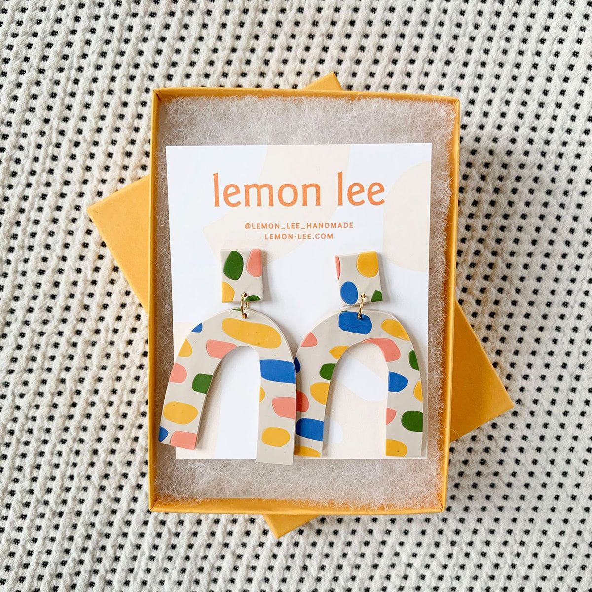 Arch Earrings