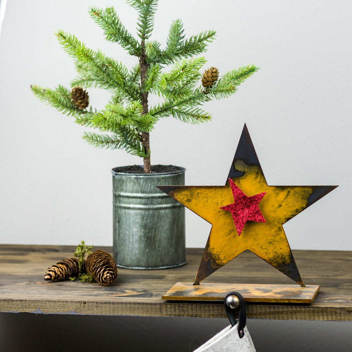 Metal Star Stocking Holder