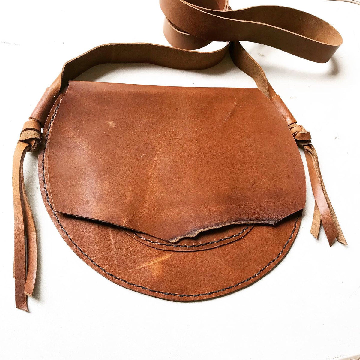 Round Leather Cross-Body :: Belle Moon