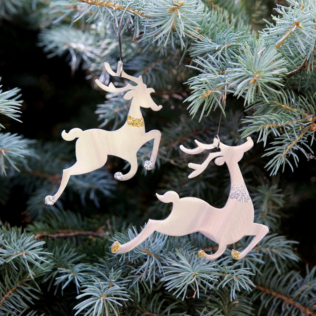 Tiny Deer Ornament Set